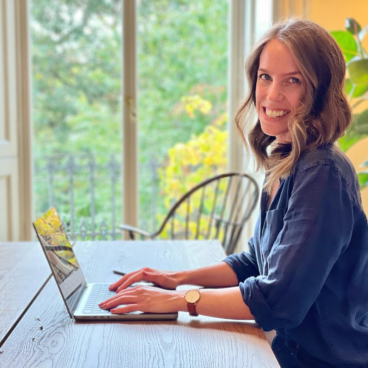 A little hello 👋🏼 I’ve been quieter over here, but I’m still very much around!!Most of what I’m sharing these days lives in my newsletter: thoughtful teaching ideas, reflections from the classroom (and beyond), and practical resources I’m genuinely excited about. Right now I’m even running an engaging bookclub on all things AI and teaching! It’s where I can write more slowly and more honestly 😊If you’d like to join me there, you can sign up via the link in my bio, or just leave a comment and I’ll DM you the sign-up link 👇 #teachergram #teachersfollowteachers #teachersofinstagram #teacher